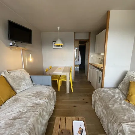 4 Pers, Quartier Des Jeux, Alpe D'huez - Balcon Expose Sud, Proche Pistes Et Commerces - Fr-1-405-225 Apartment *