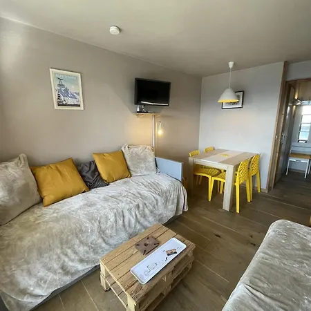 4 Pers, Quartier Des Jeux, Alpe D'huez - Balcon Expose Sud, Proche Pistes Et Commerces - Fr-1-405-225 Apartment